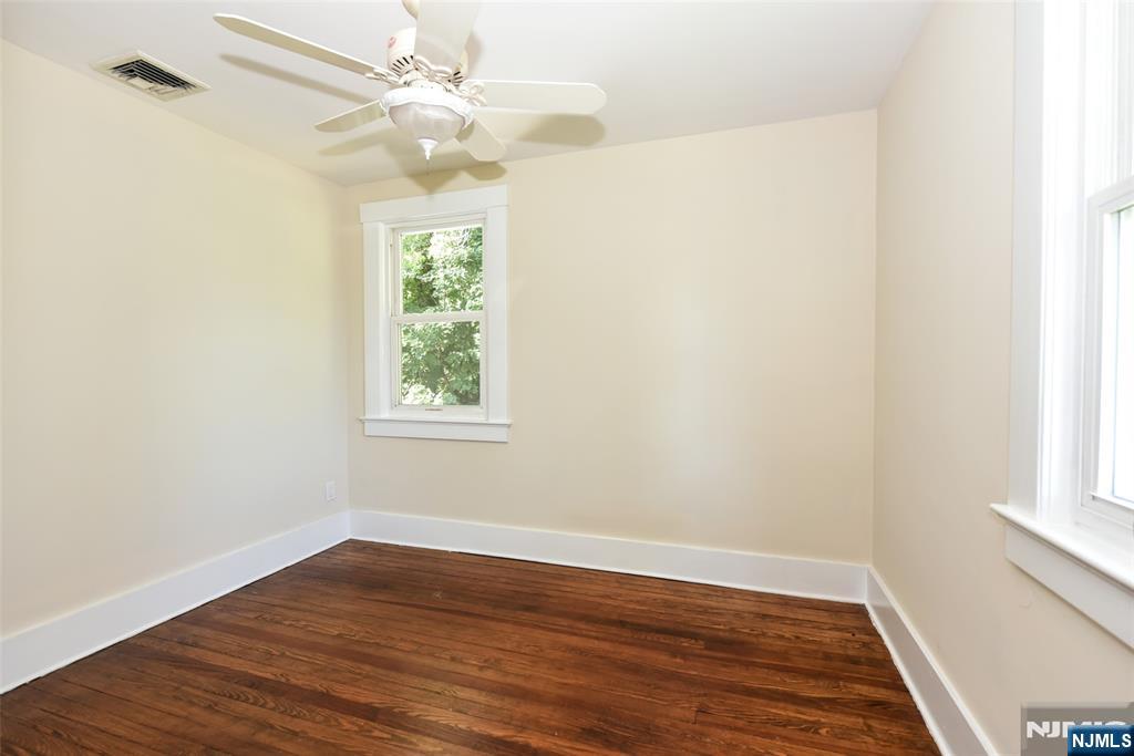 36 Hines Property Photo 24