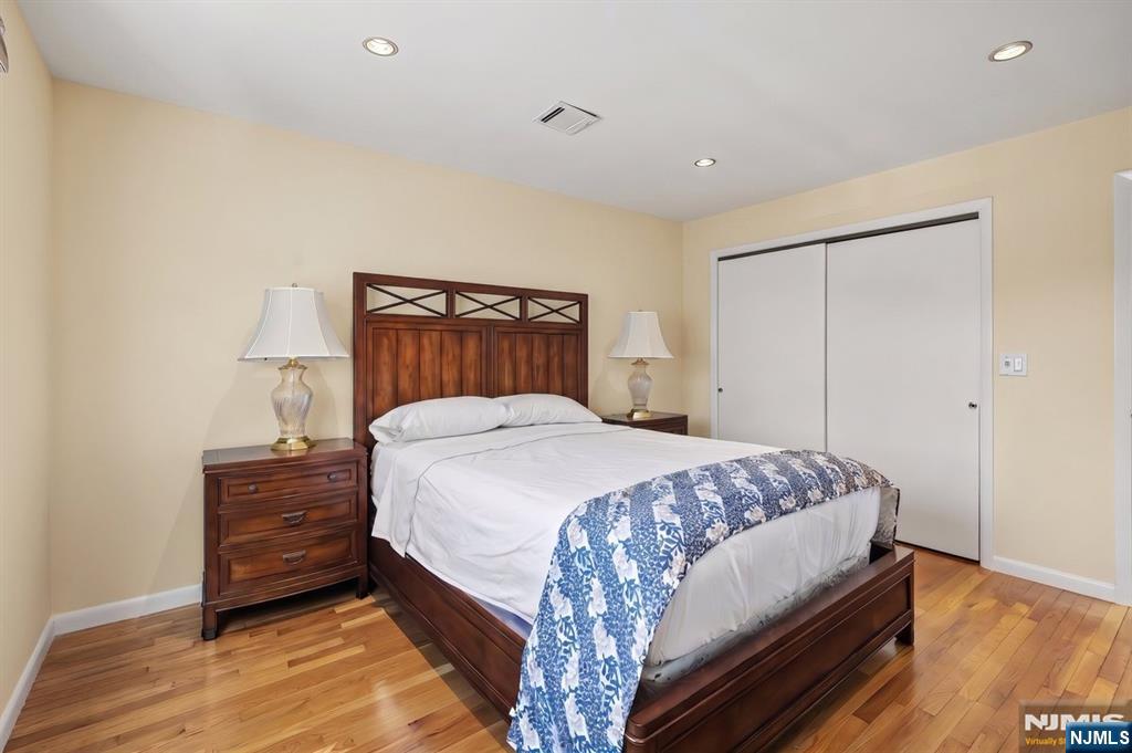 376 Kenwood 9 Property Photo 21