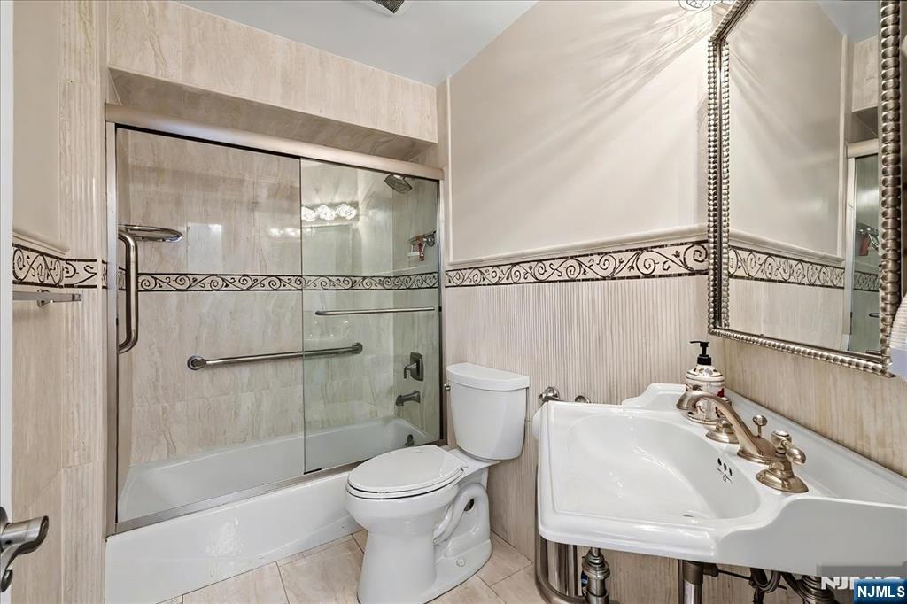 376 Kenwood 9 Property Photo 24