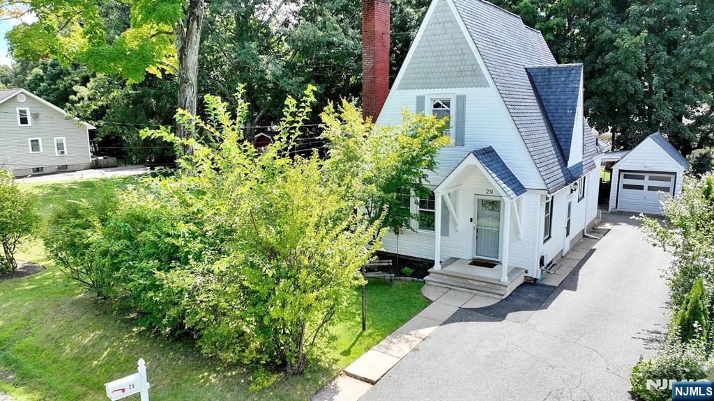29 Silver Birch Avenue