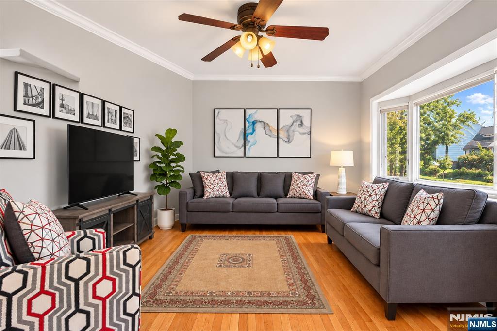 187 Kent Street Property Photo 2
