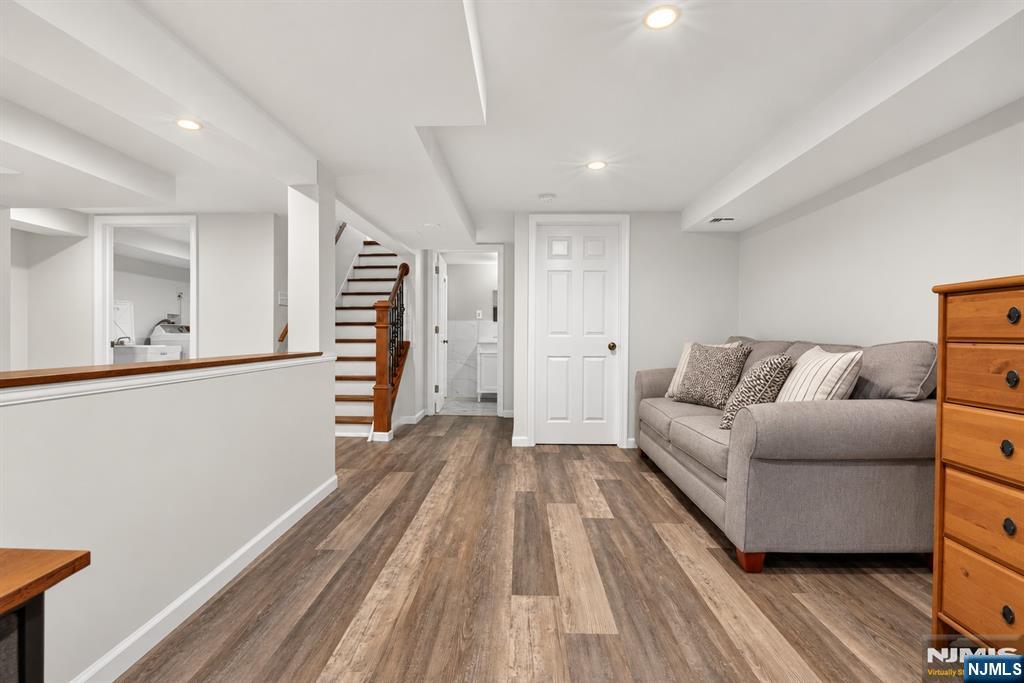 187 Kent Street Property Photo 19