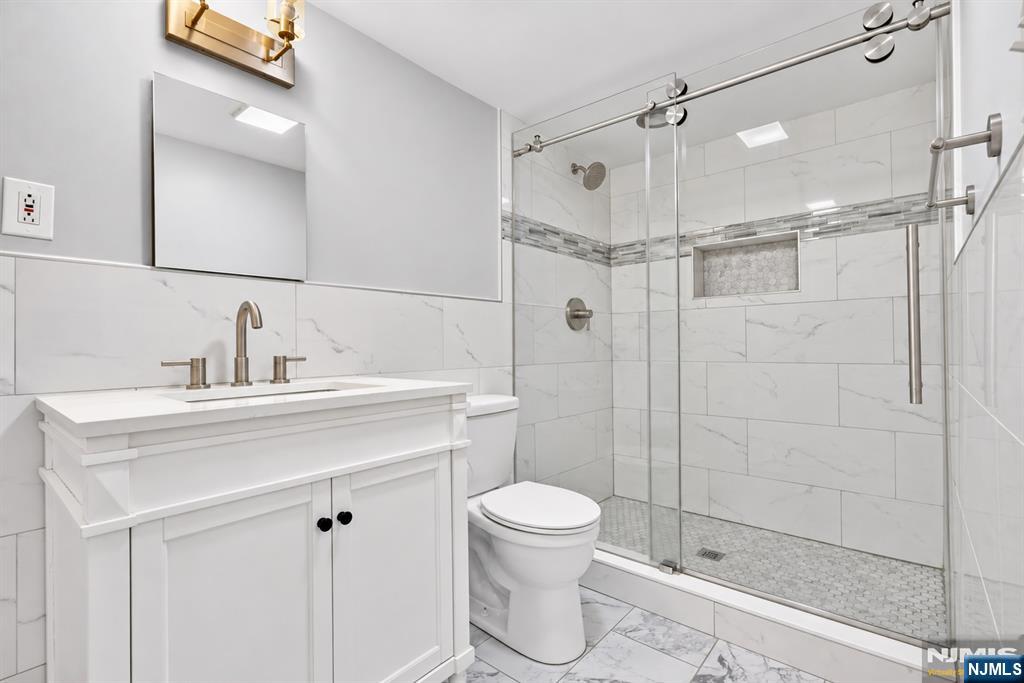 187 Kent Street Property Photo 21