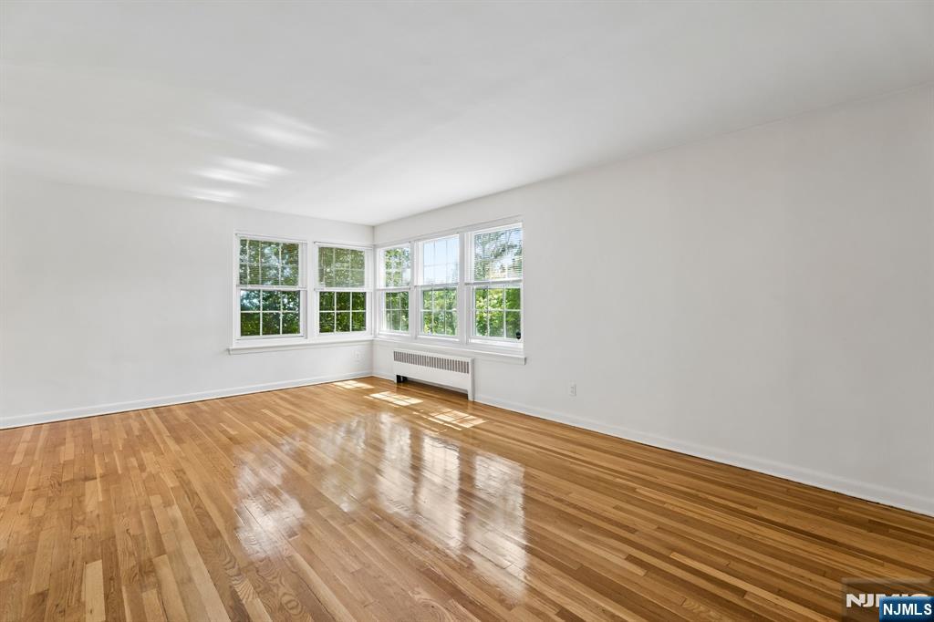 12 Mountain Avenue 19 Property Photo 15