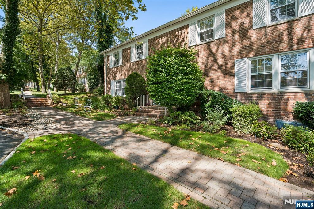 12 Mountain Avenue 19 Property Photo 26