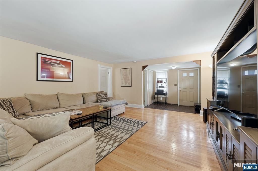 20 Yesler Way Property Photo 5