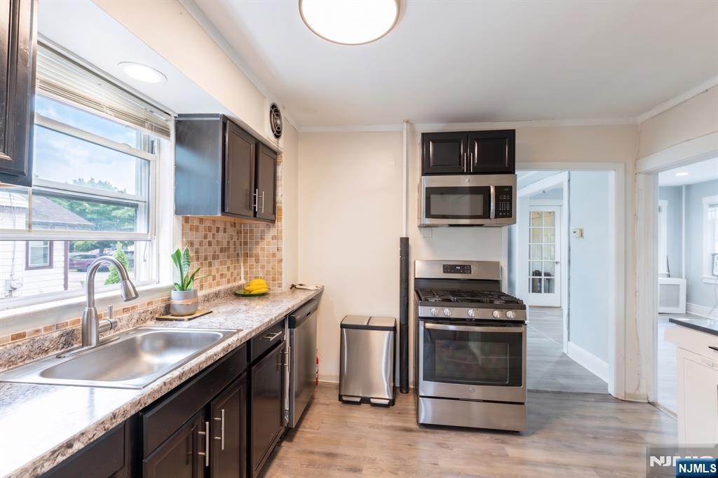 1161 Anna Street Property Photo 3
