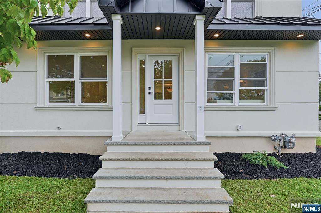 60 Lasalle Avenue Property Photo 3