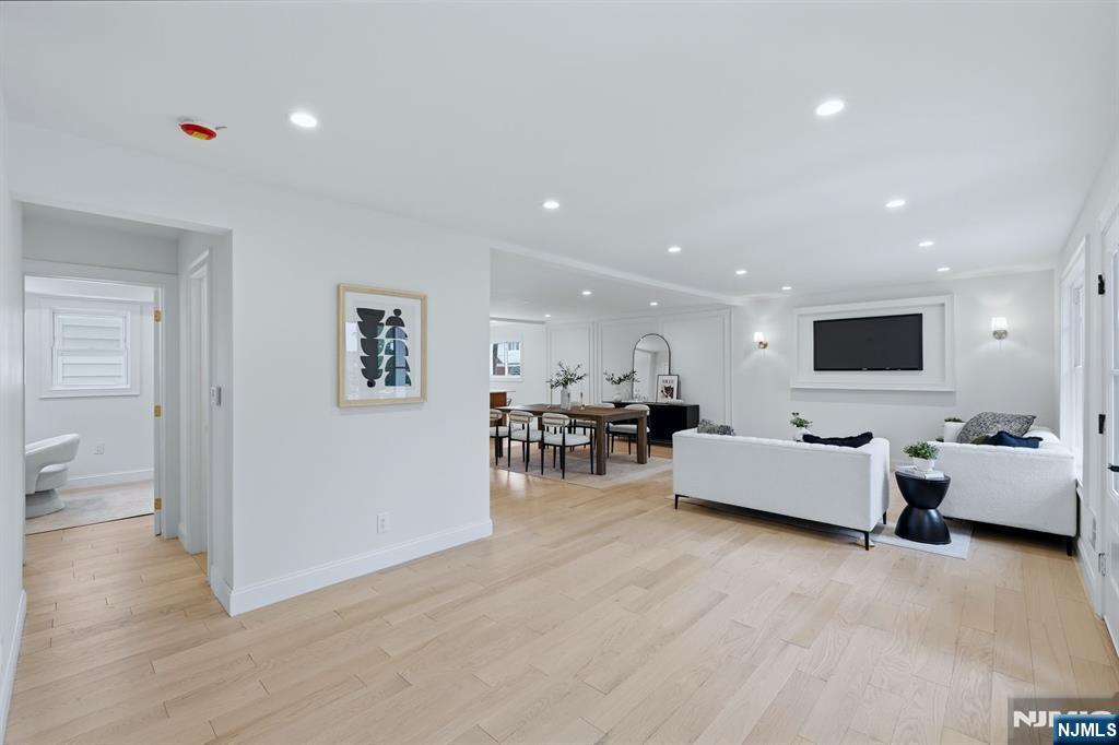 60 Lasalle Avenue Property Photo 13