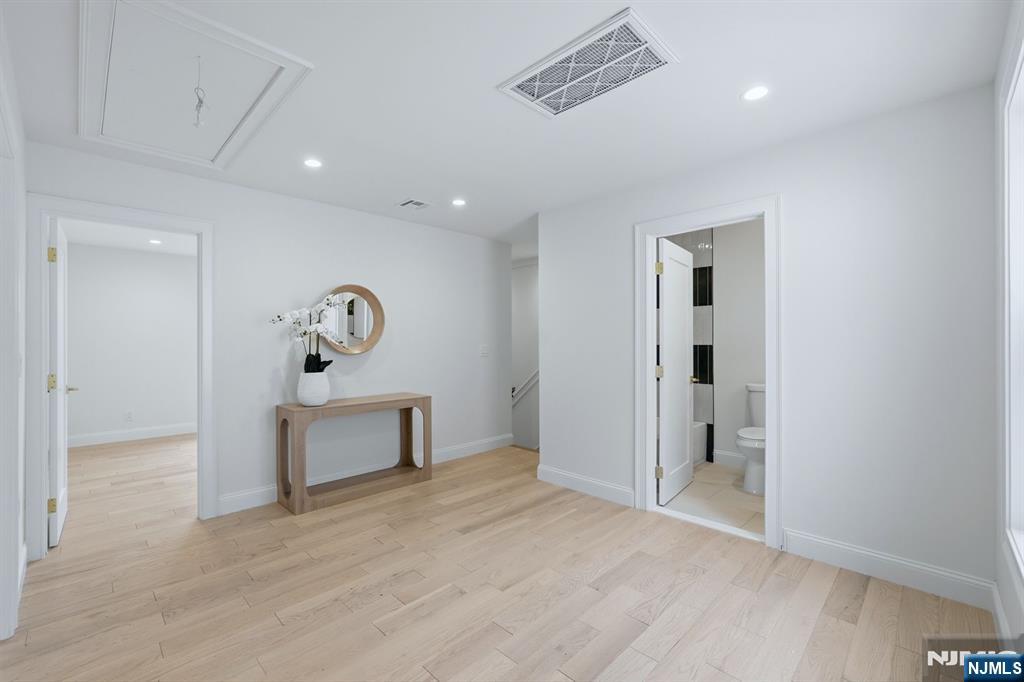 60 Lasalle Avenue Property Photo 17