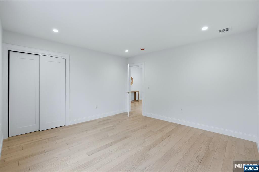 60 Lasalle Avenue Property Photo 30