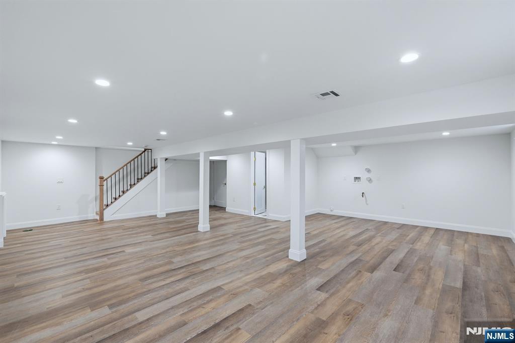 60 Lasalle Avenue Property Photo 32