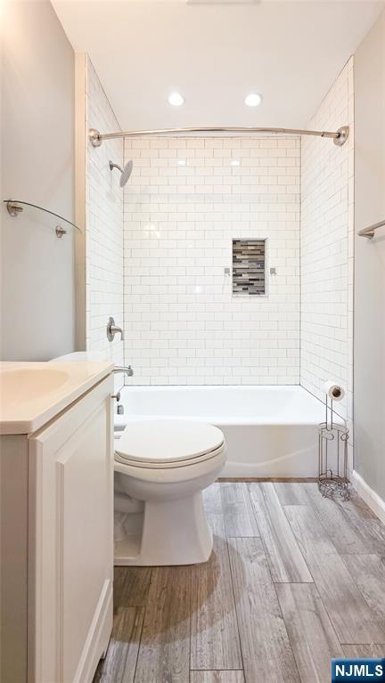 231 Linden Place Property Photo 3
