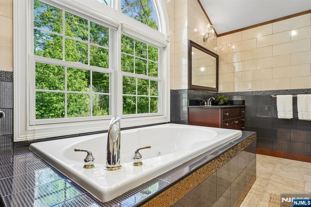 26 Arbor Road Property Photo 30