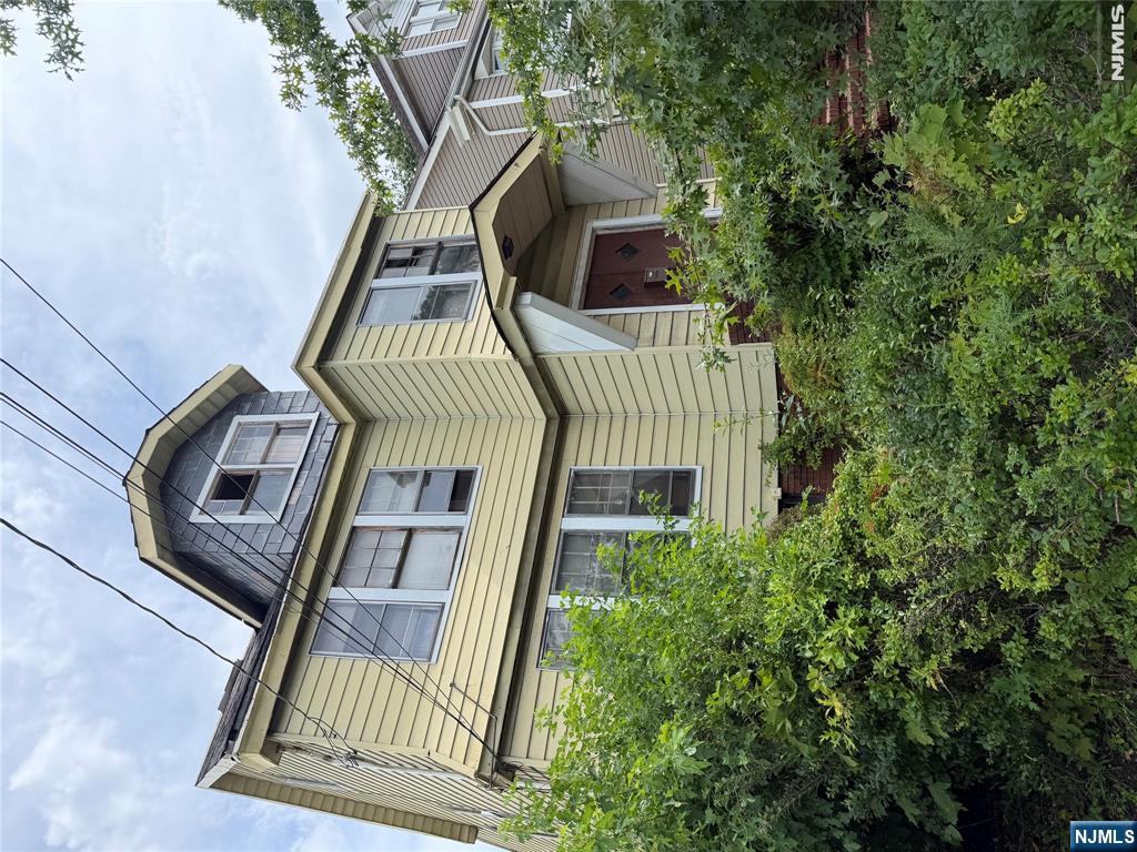 26033497 Property Photo 1