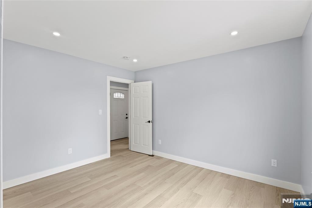 97 Cedar Hill Avenue Property Photo 18