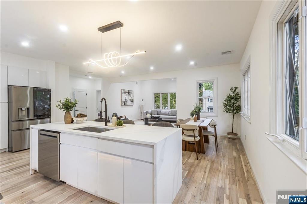 137 Myrtle Avenue Property Photo 2