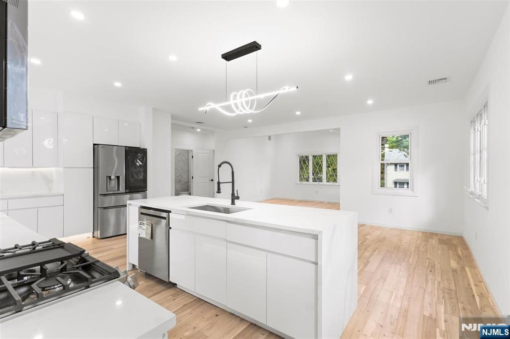 137 Myrtle Avenue Property Photo 20