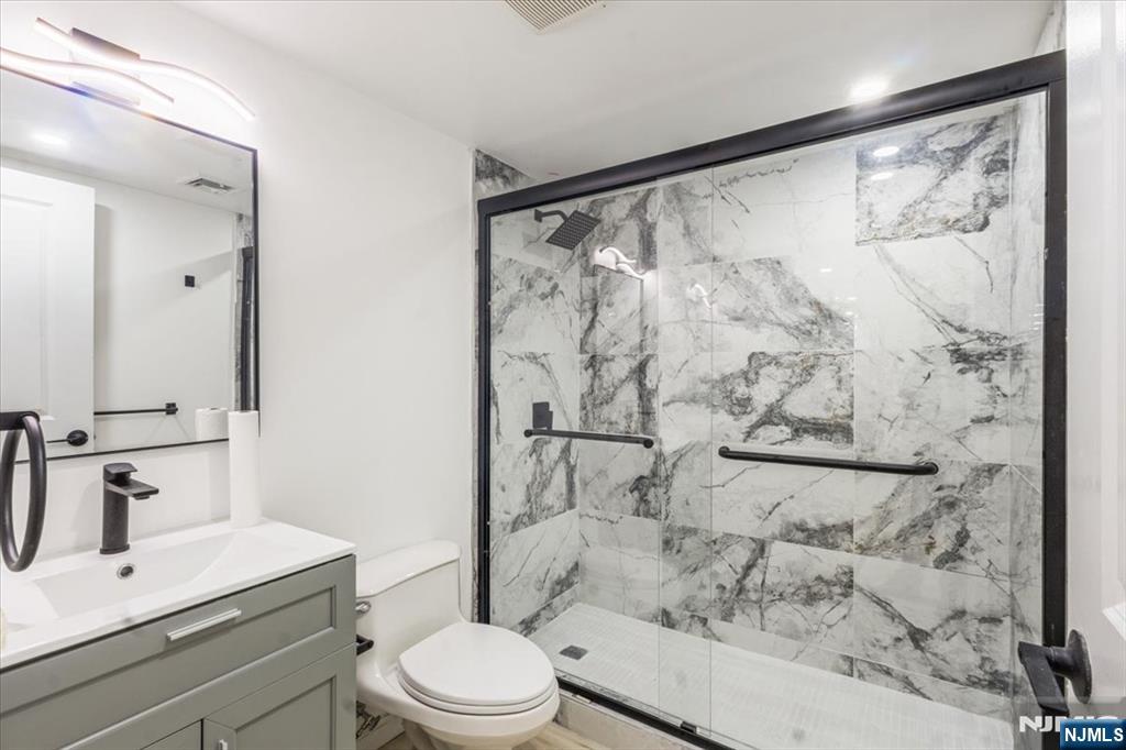137 Myrtle Avenue Property Photo 35