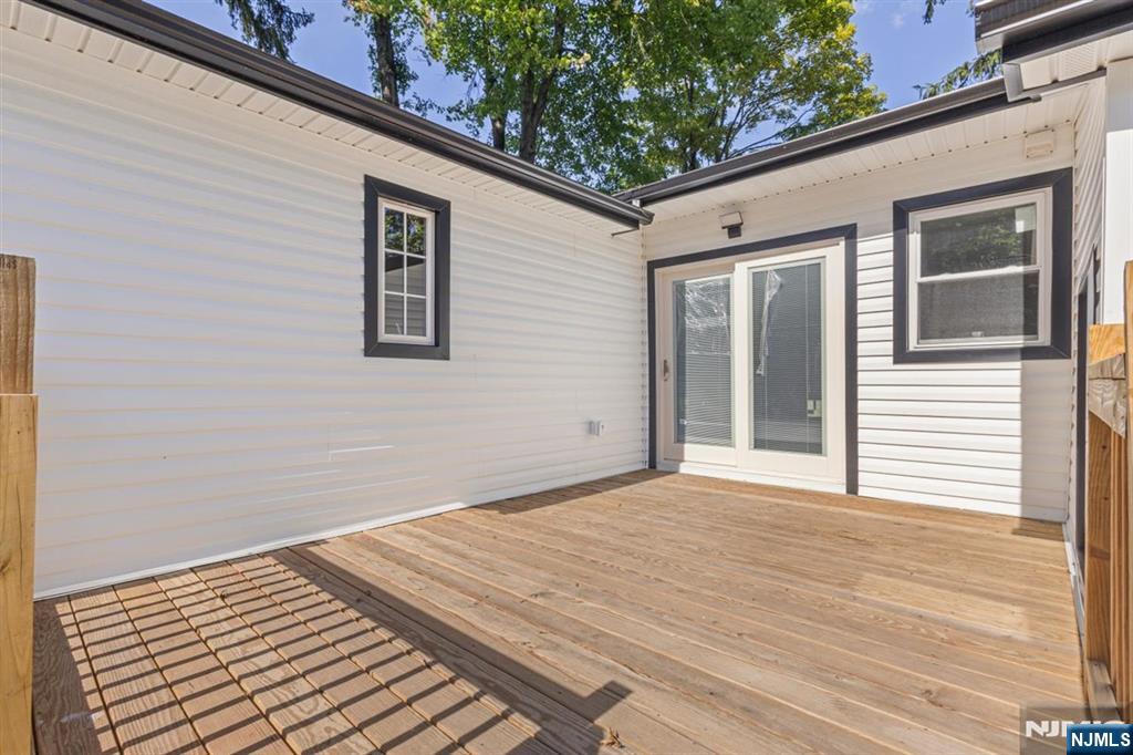 137 Myrtle Avenue Property Photo 36