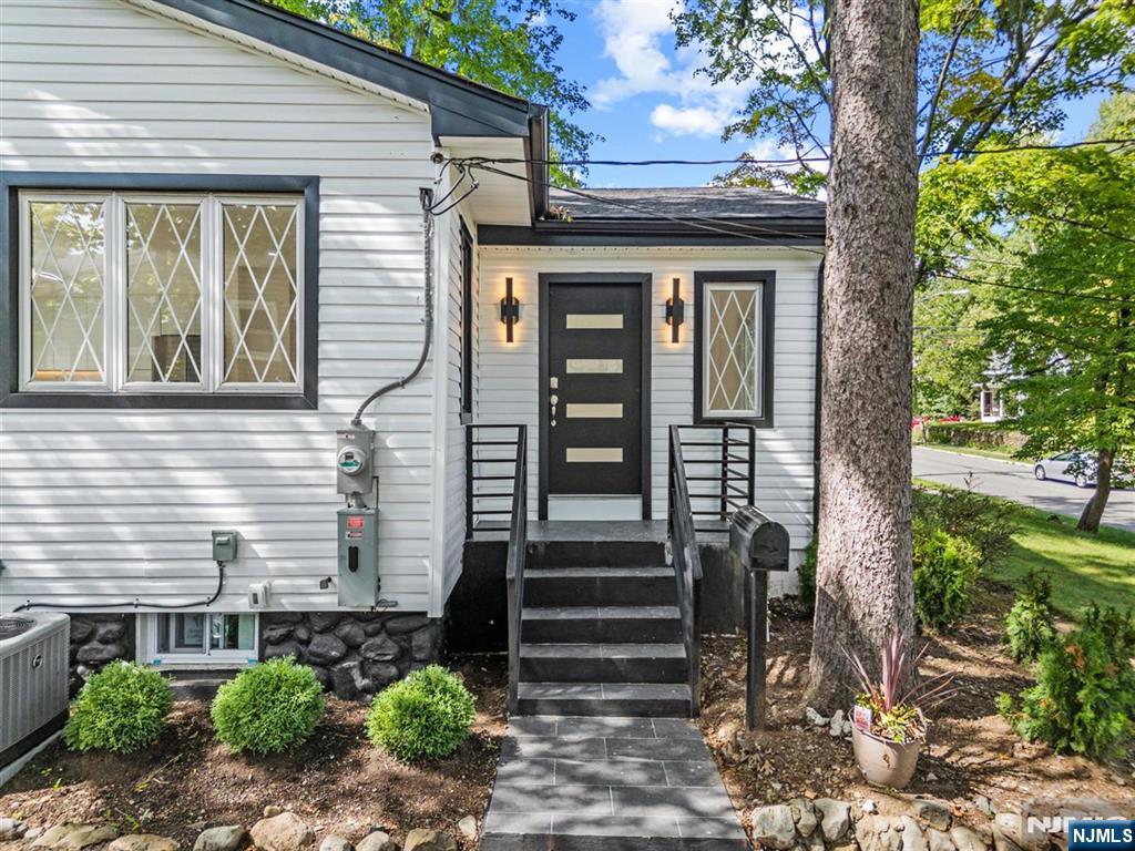 137 Myrtle Avenue Property Photo 44