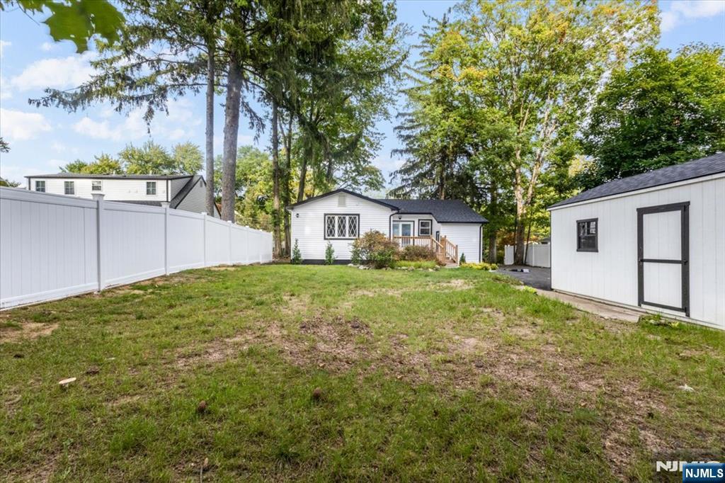 137 Myrtle Avenue Property Photo 49