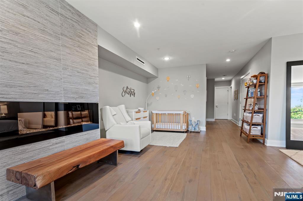 367 Park Avenue Property Photo 21