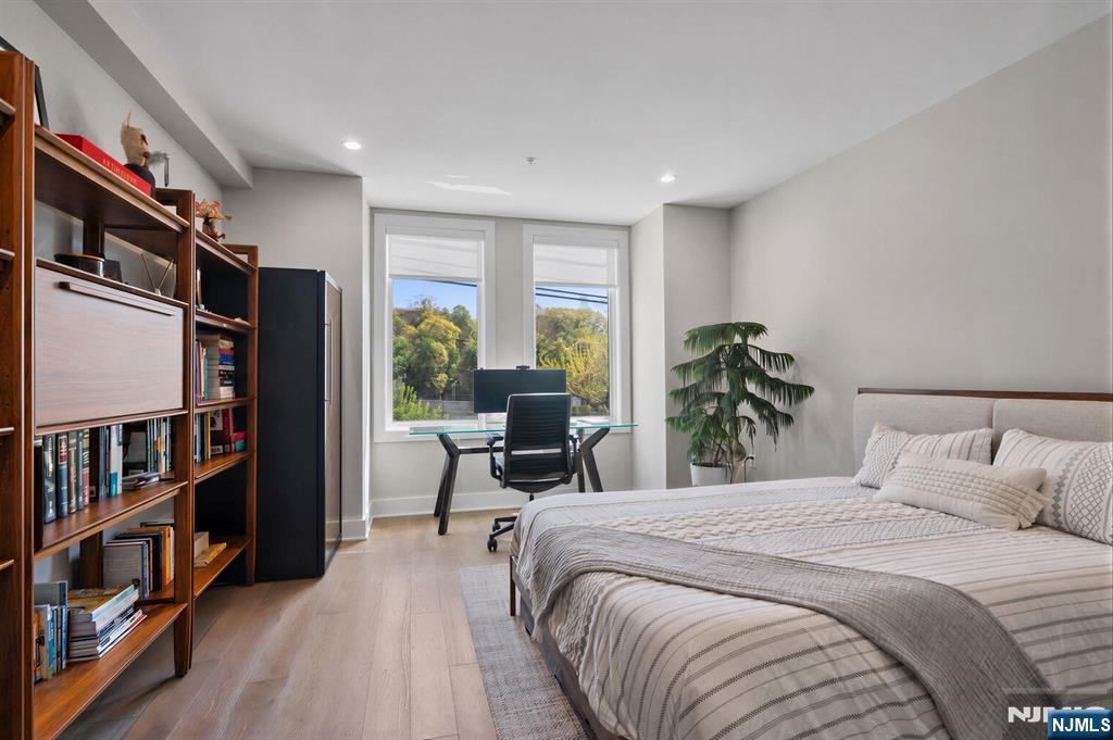 367 Park Avenue Property Photo 27