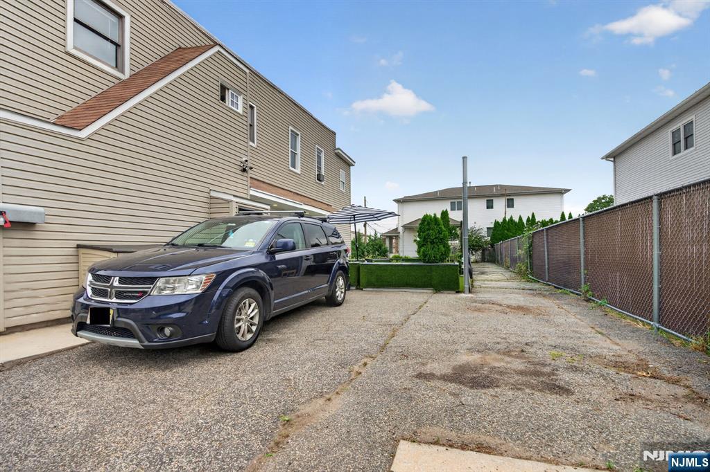 323 Semel Avenue Property Photo 34