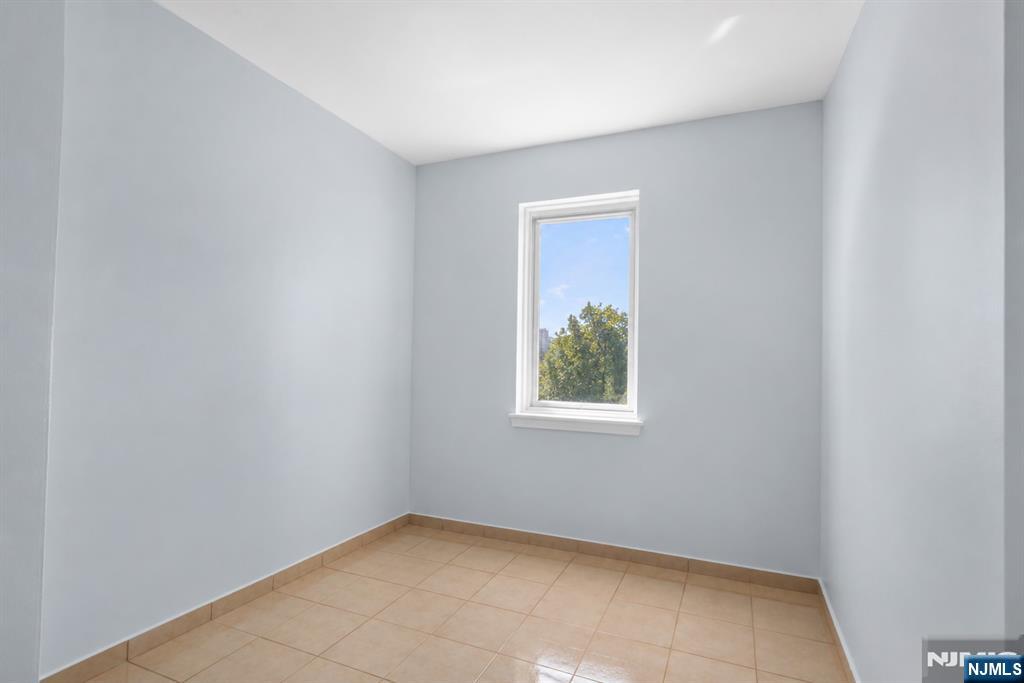 221 54th Street Property Photo 11