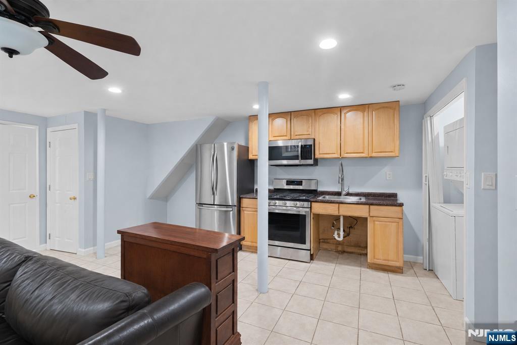 221 54th Street Property Photo 16