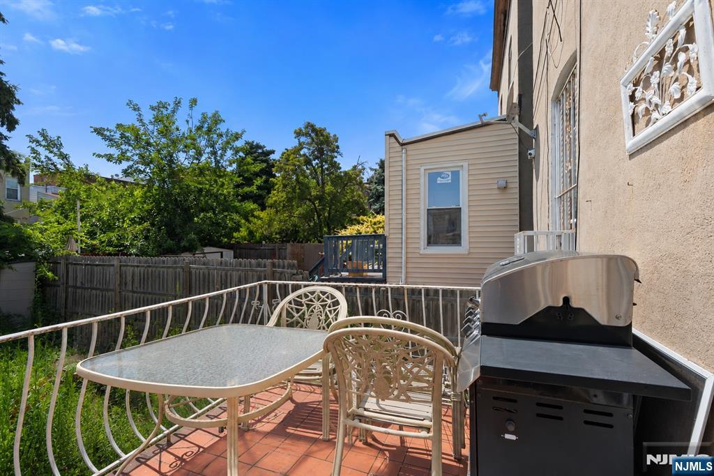 221 54th Street Property Photo 21