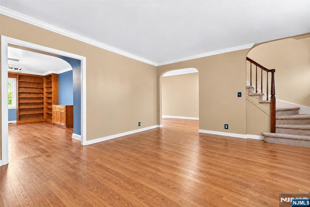 185 E Palisade Avenue D11b Property Photo 1