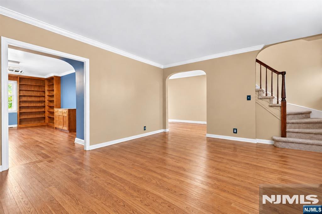 185 E Palisade Avenue D11b Property Photo 1