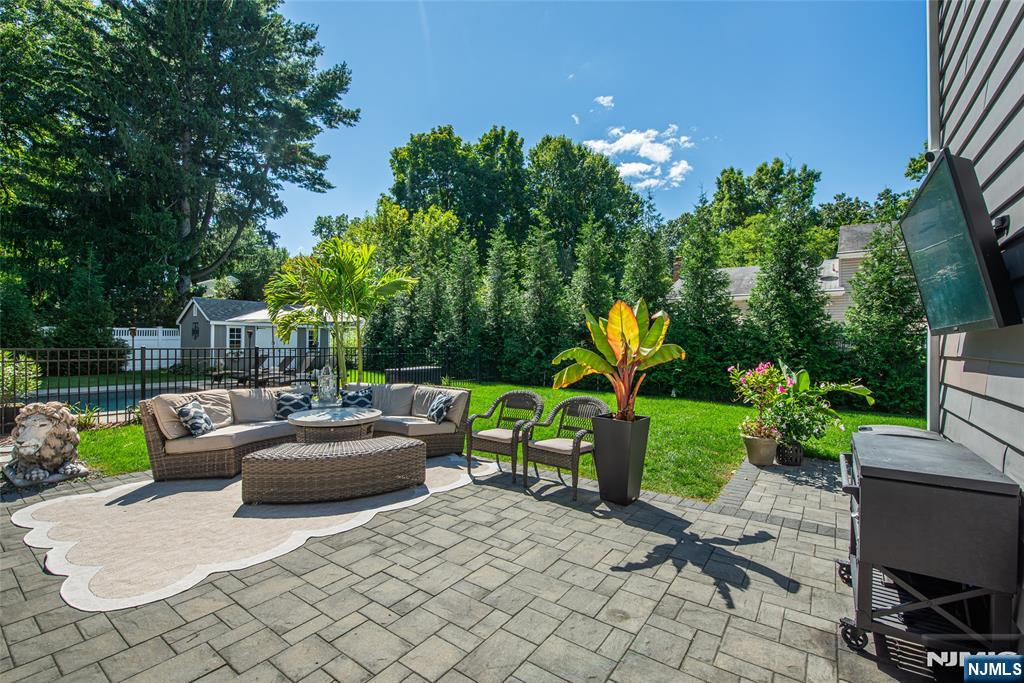 11 Martha Road Property Photo 33