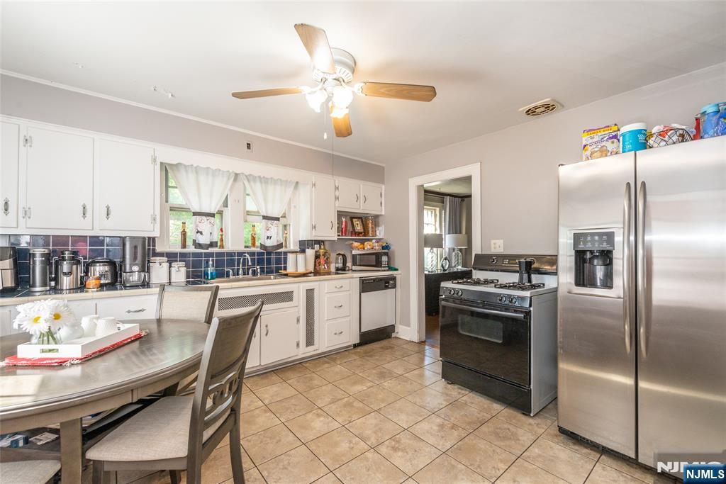 73 Buschmann Avenue Property Photo 6