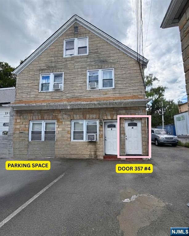 357 River Drive Property Photo 2