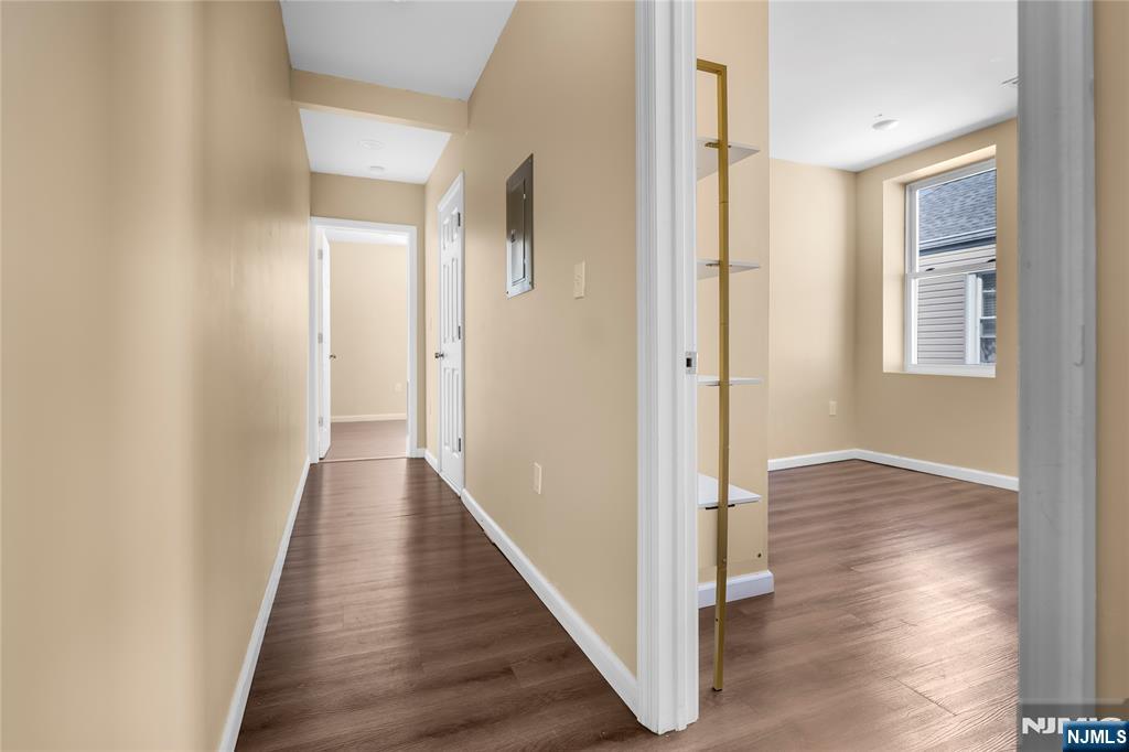 183 Bergen Turnpike Property Photo 8