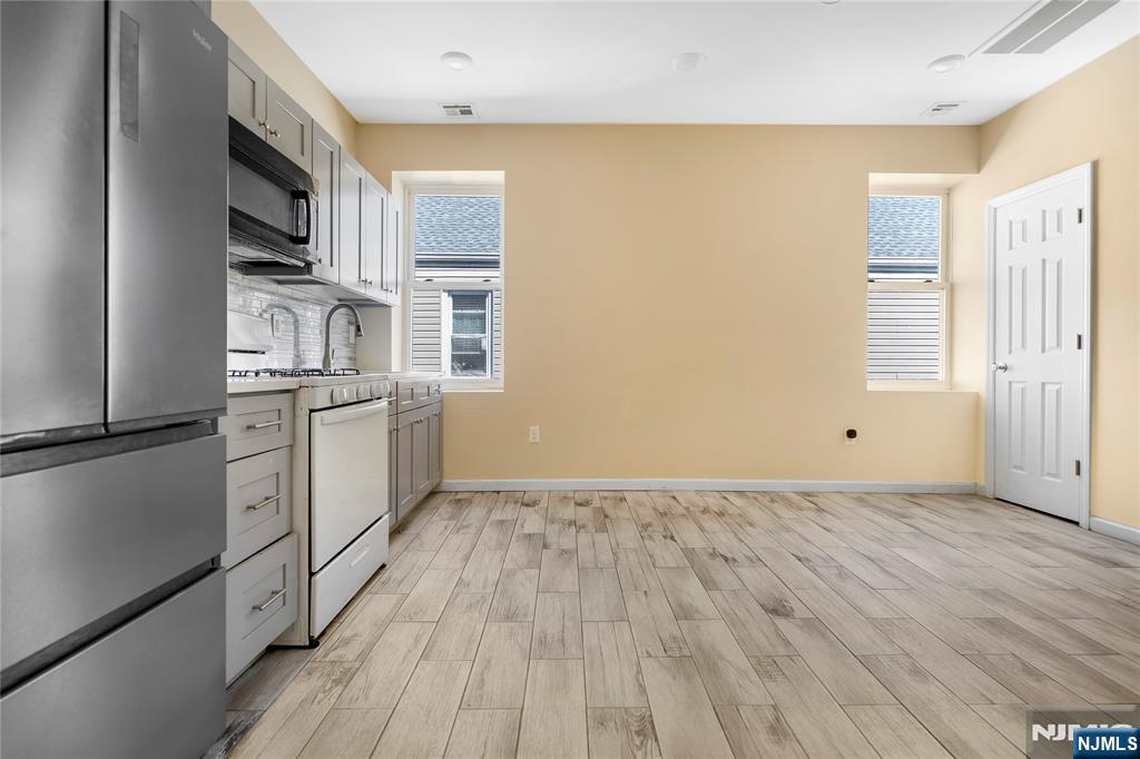 183 Bergen Turnpike Property Photo 12