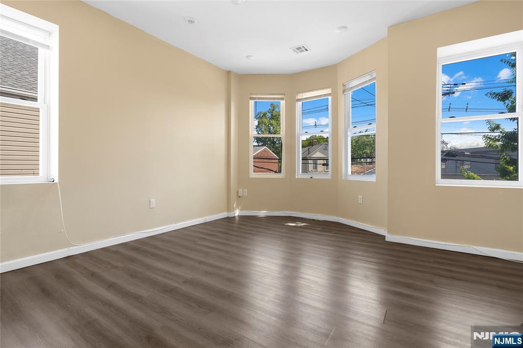 183 Bergen Turnpike Property Photo 14
