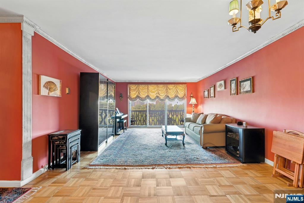 2100 Linwood Avenue 6c Property Photo 5