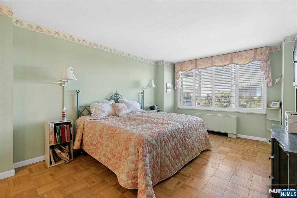 2100 Linwood Avenue 6c Property Photo 12