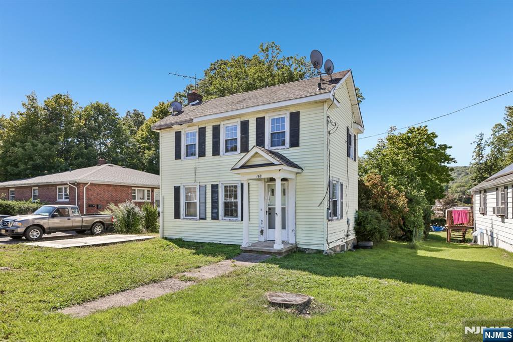 162 Chestnut Street Property Photo 1
