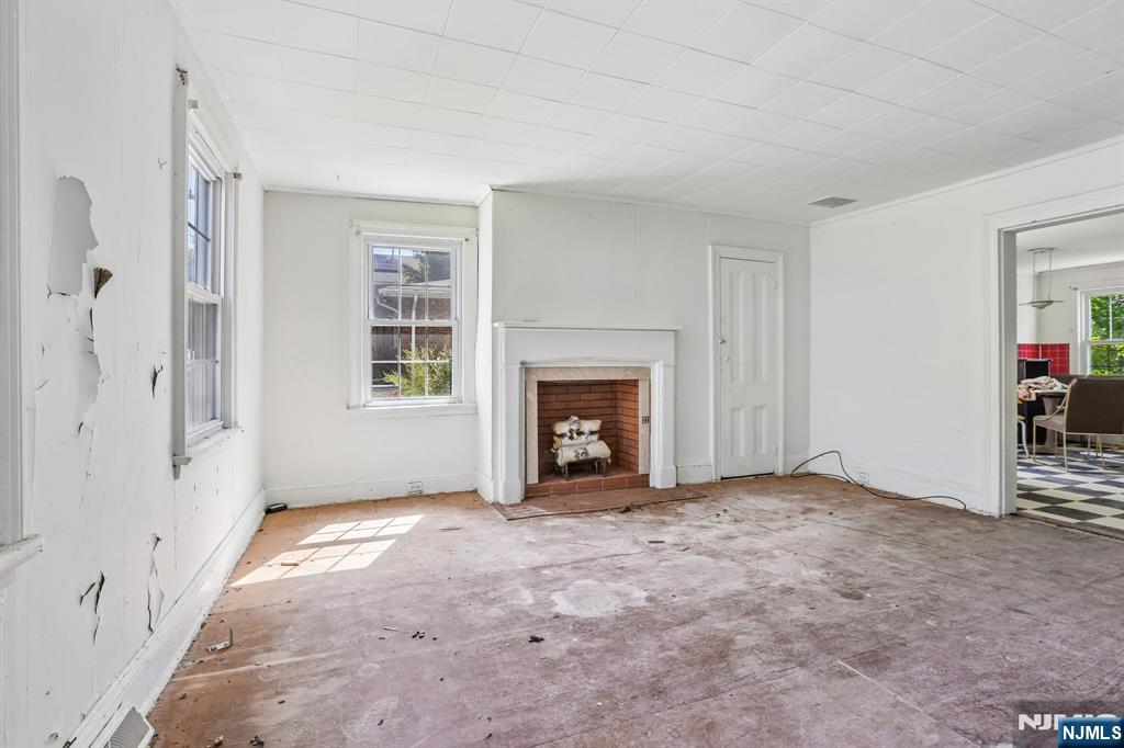 162 Chestnut Street Property Photo 5
