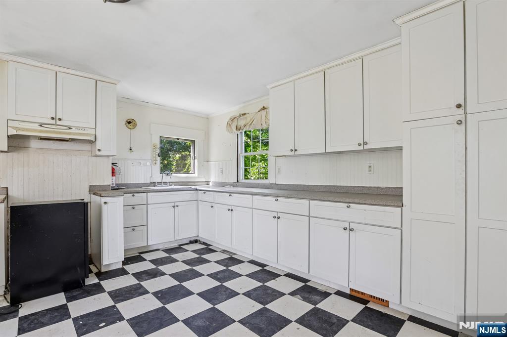 162 Chestnut Street Property Photo 6