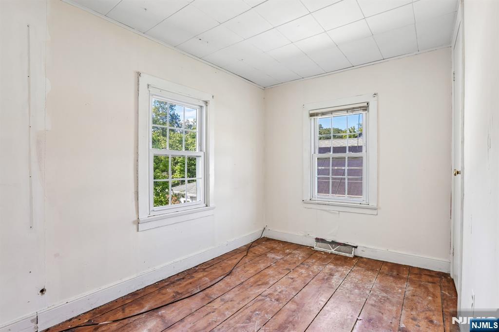 162 Chestnut Street Property Photo 8