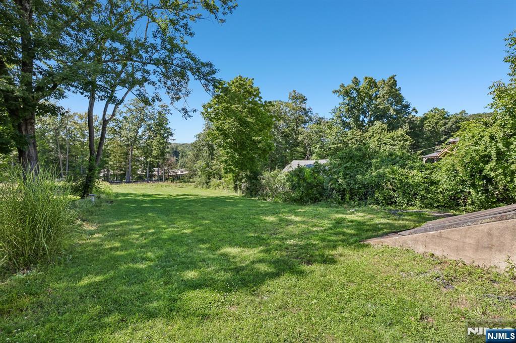 162 Chestnut Street Property Photo 17