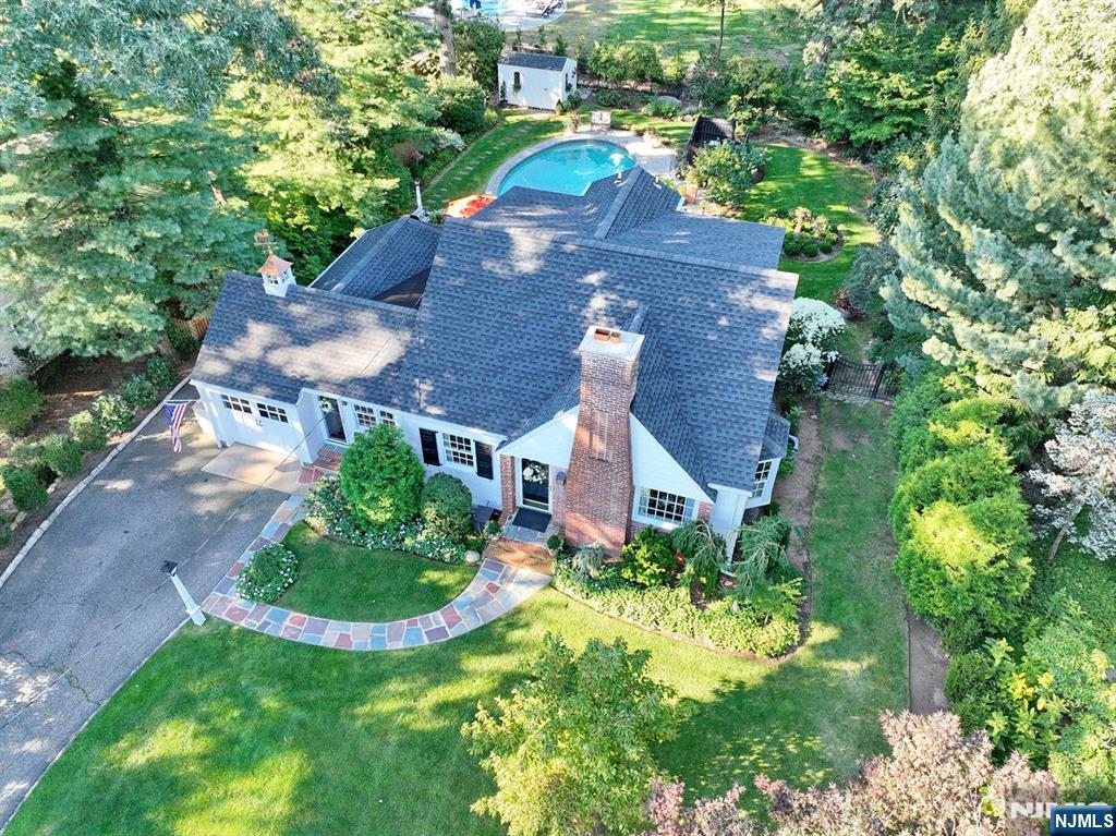 224 Van Houten Avenue Property Photo 3