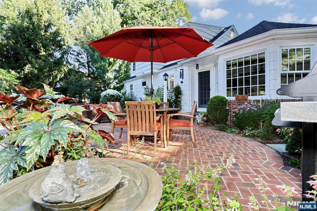 224 Van Houten Avenue Property Photo 33