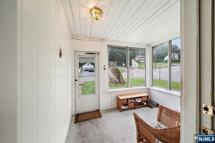 62 Vreeland Avenue Property Photo 4
